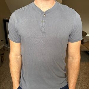 Fresh Clean Tees Medium Grey Henley Men's Short Sleeve Soft Shirt